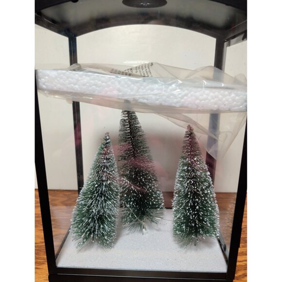 Lighted lantern - Picture 2 of 9